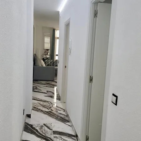 Apartment 2 Bedrooms Flat + Balcony + Parking At Canteras *