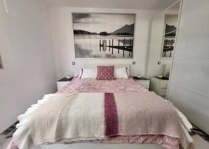 2 Bedrooms Flat + Balcony + Parking At Canteras Las Palmas de Gran Canaria