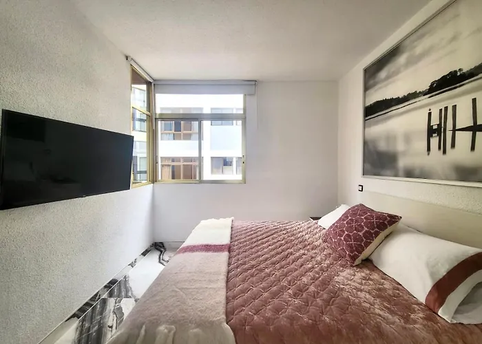 2 Bedrooms Flat + Balcony + Parking At Canteras Apartament *