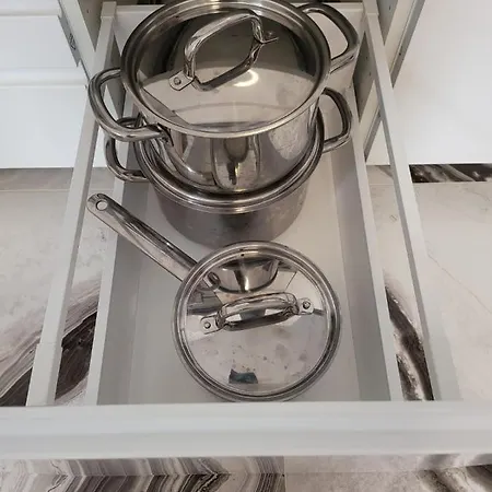 شقة 2 Bedrooms Flat + Balcony + Parking At Canteras