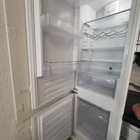 شقة 2 Bedrooms Flat + Balcony + Parking At Canteras *