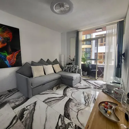Apartment 2 Bedrooms Flat + Balcony + Parking At Canteras