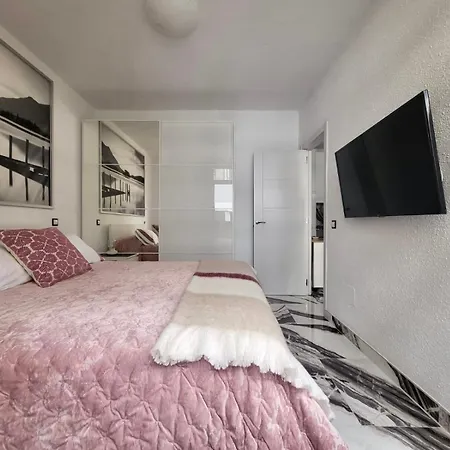 2 Bedrooms Flat + Balcony + Parking At Canteras *