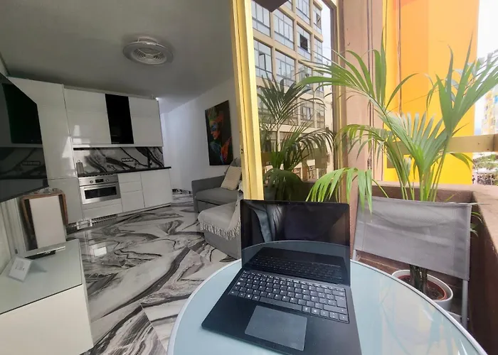 2 Bedrooms Flat + Balcony + Parking At Canteras Apartament Las Palmas de Gran Canaria