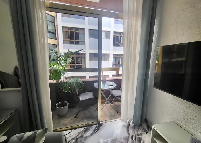 2 Bedrooms Flat + Balcony + Parking At Canteras Apartament *